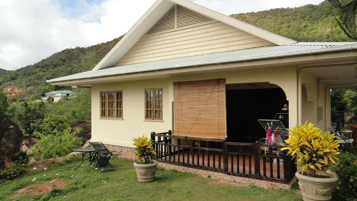 Апартаменты Jardin Marron Баи-Сейнт-Энн Экстерьер фото