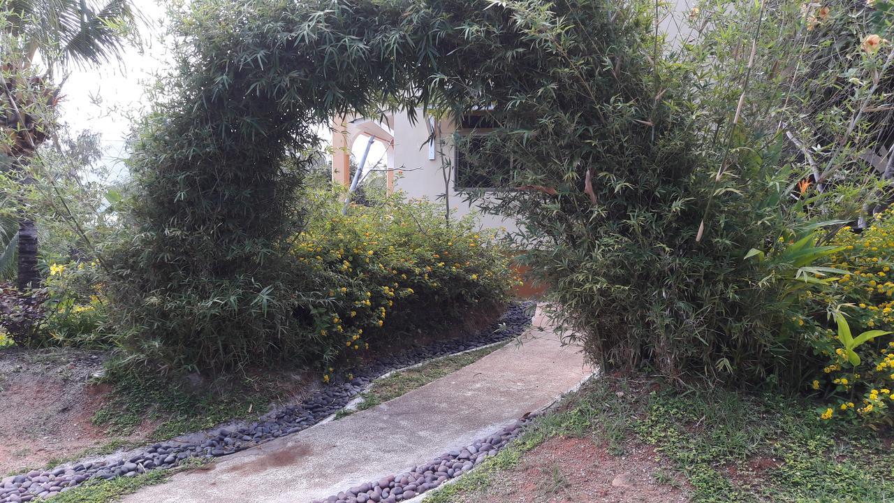 Апартаменты Jardin Marron Баи-Сейнт-Энн Экстерьер фото